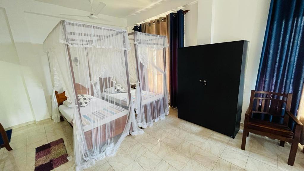 Sunny Mood Guest House Unawatuna Exterior foto