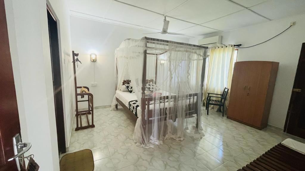 Sunny Mood Guest House Unawatuna Exterior foto